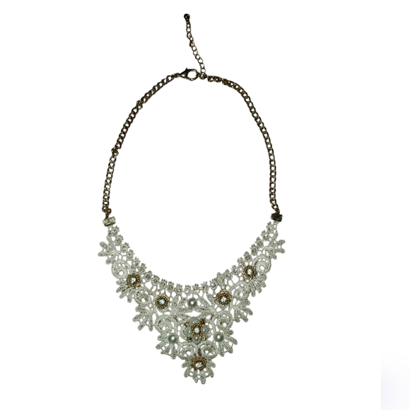 Lace Collar Necklace NWOT - Picture 2 of 3